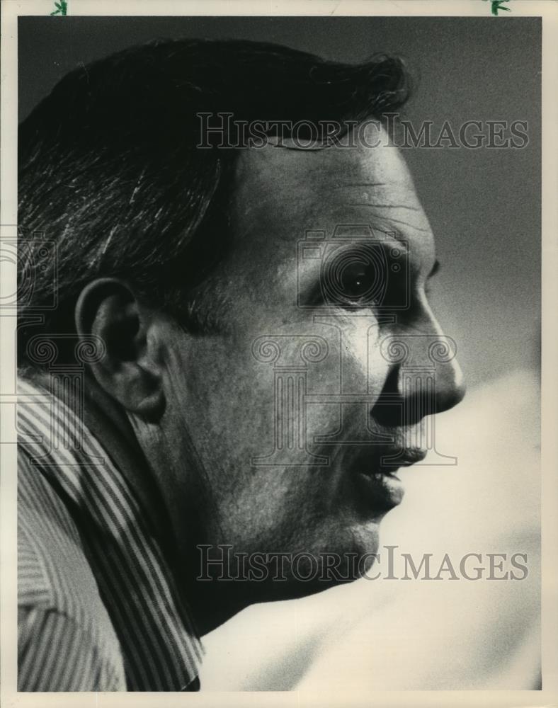 1986 Press Photo Alabama-Auburn football Pat Dye. - abns00928 - Historic Images