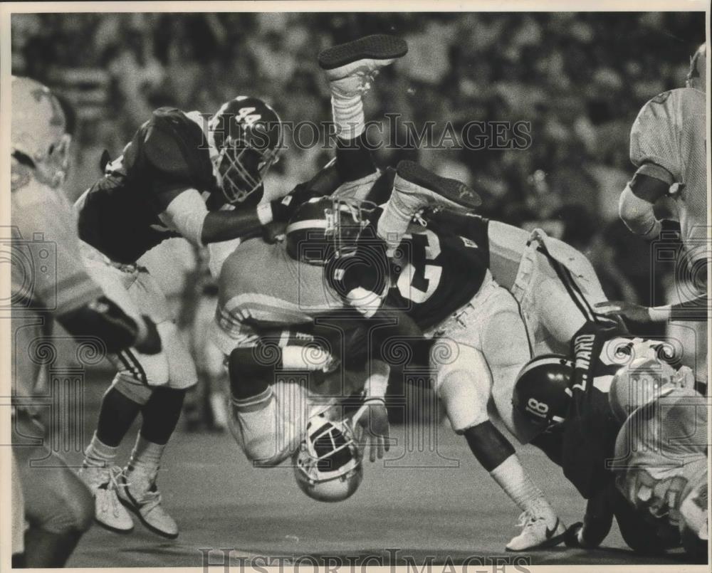 1987 Press Photo Alabama Against Tennessee In Intense College Football Rivalry - Historic Images