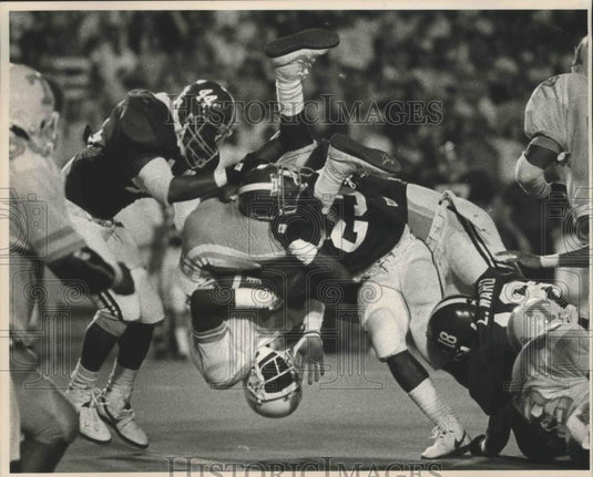 1987 Press Photo Alabama Against Tennessee In Intense College Football Rivalry - Historic Images