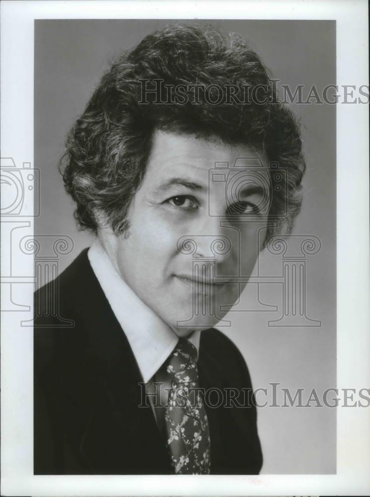 1977 Press Photo Television's "Ryan's Hope" Actor, John Gabriel - mjb33920 - Historic Images