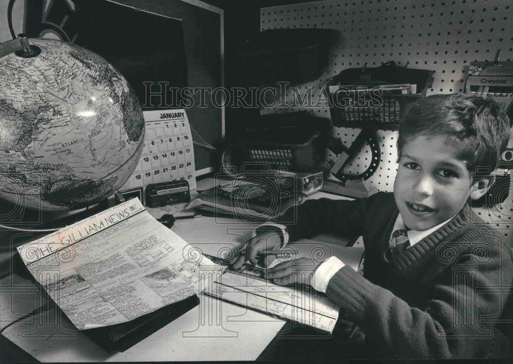 1987 Press Photo Milwaukee&#39;s Christopher Gilliam, Newspaper Neophyte - Historic Images