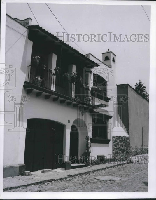 1982 Press Photo Modern Colonial architecture in Mexico City - mjb38085 - Historic Images
