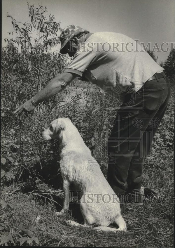 Jay Reed from The Journal with his dog, Thor, 1980 vintage press photo ...