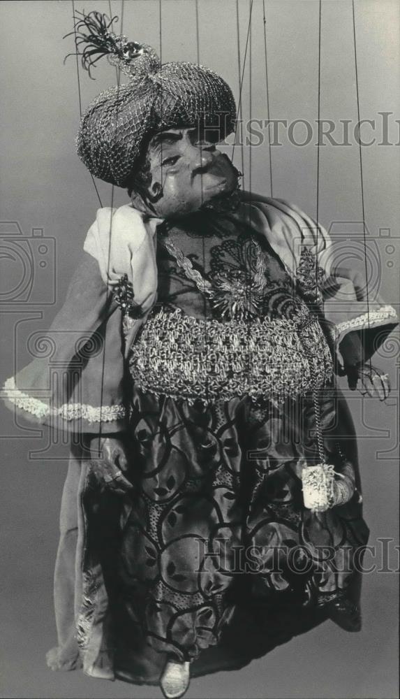1983 Press Photo Robin Reed, Wisconsin puppeteer's 'The Sultan'
 - mjb39511 - Historic Images