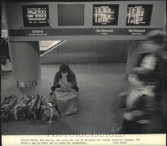 1985 Press Photo Milwaukee, Mitchell Fields Airport, Terminal Interior - Historic Images