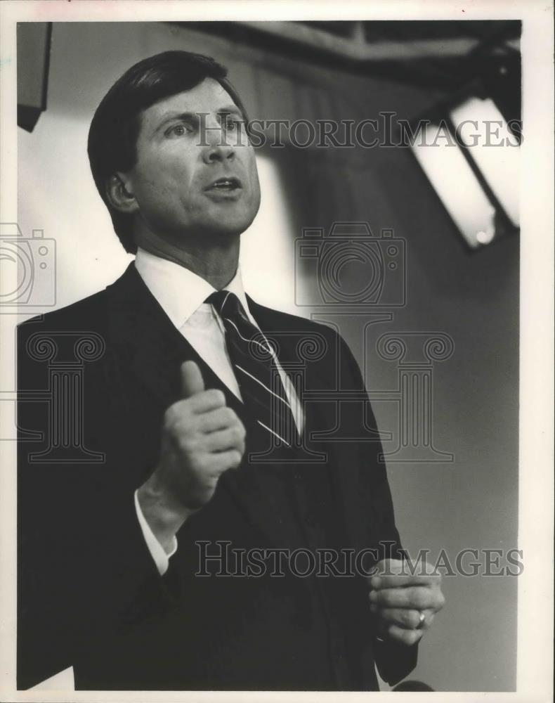 Press Photo University of Alabama's head football coach, Bill Curry. - Historic Images