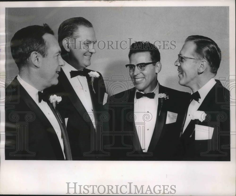 Press Photo Heads of railroads gather at Traffic club annual dinner - mjb43046 - Historic Images