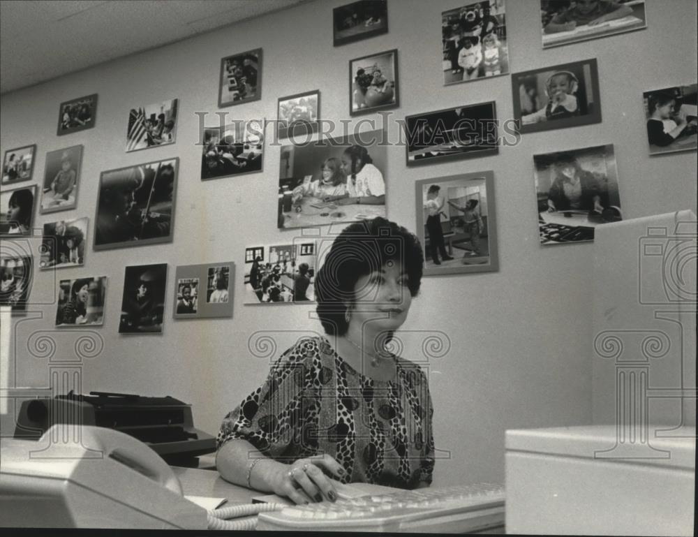 1991 Press Photo Milwaukee School Administrators&#39; Service Bureau - mjb43339 - Historic Images