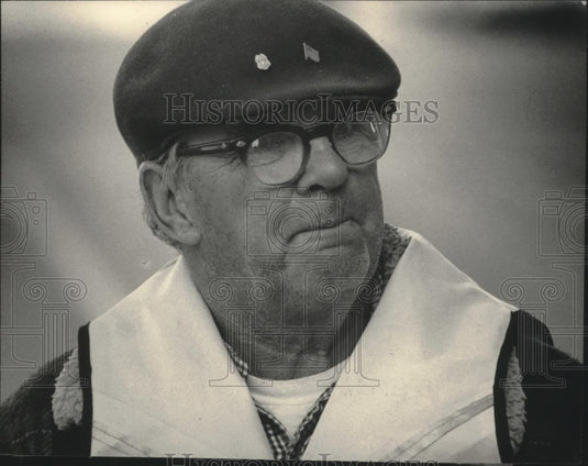 1984 Press Photo Gordon Dinnauer referred as 'guardian of East Town' Milwaukee. - Historic Images