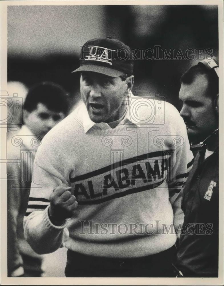 Press Photo University Of Alabama Head Football Ch Bill Curry Celebrates - Historic Images