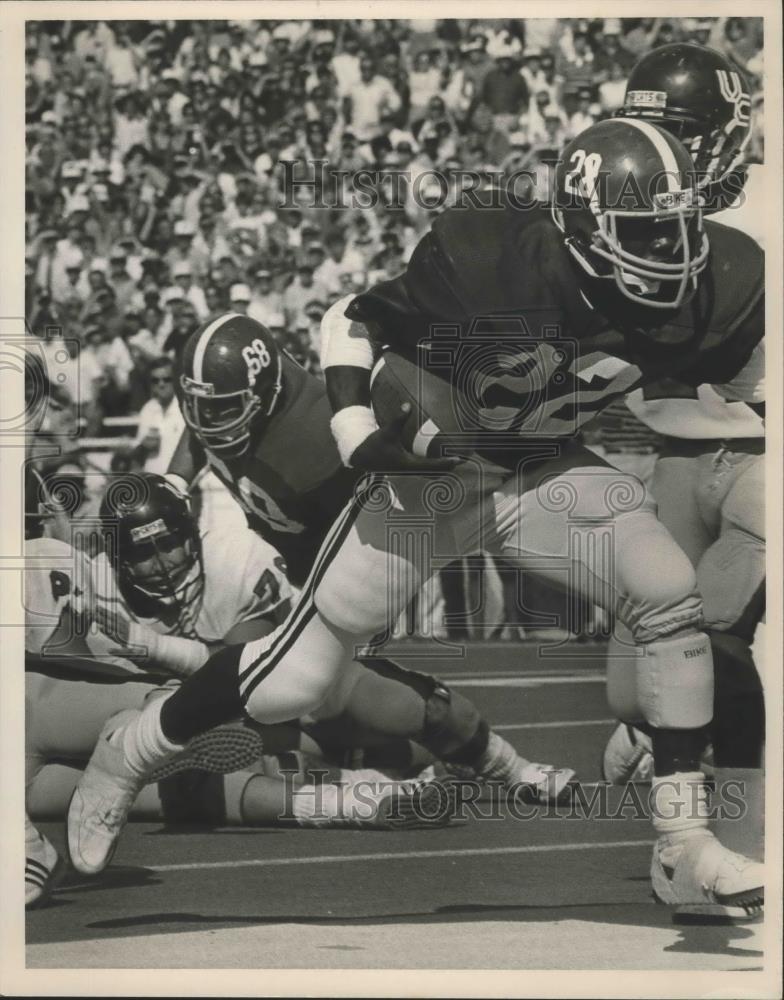 Press Photo Alabama Football Team Running Back Gene Jelks Runs For A Touchdown - Historic Images