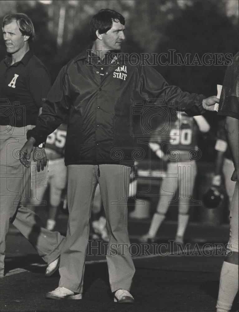 1983 Press Photo University Of Alabama Football Ch Ray Perkins At Practice - Historic Images