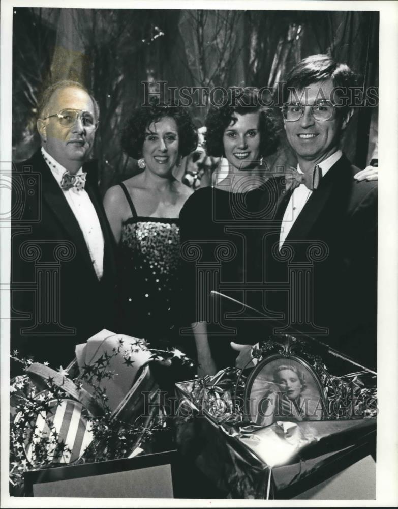 1990 Press Photo Milwaukee Symphony Women's League, 31st annual Symphony Ball - Historic Images