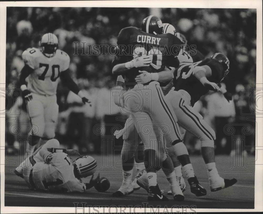 1990 Press Photo Alabama Football Players Celebrate After Sacking Auburn&#39;s White - Historic Images