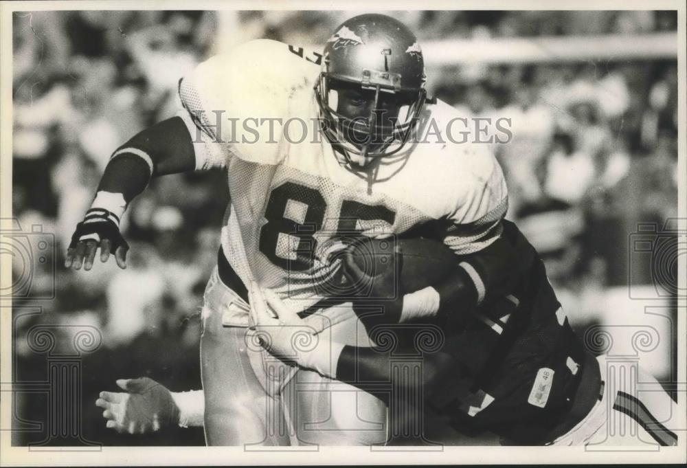 1989 Press Photo Florida State Player Runs With Football Against Auburn Defense - Historic Images