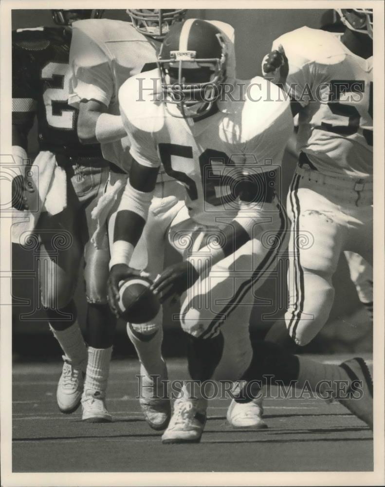 Press Photo Alabama&#39;s Greg Gilbert Recovers Football After Vanderbilt Fumble - Historic Images