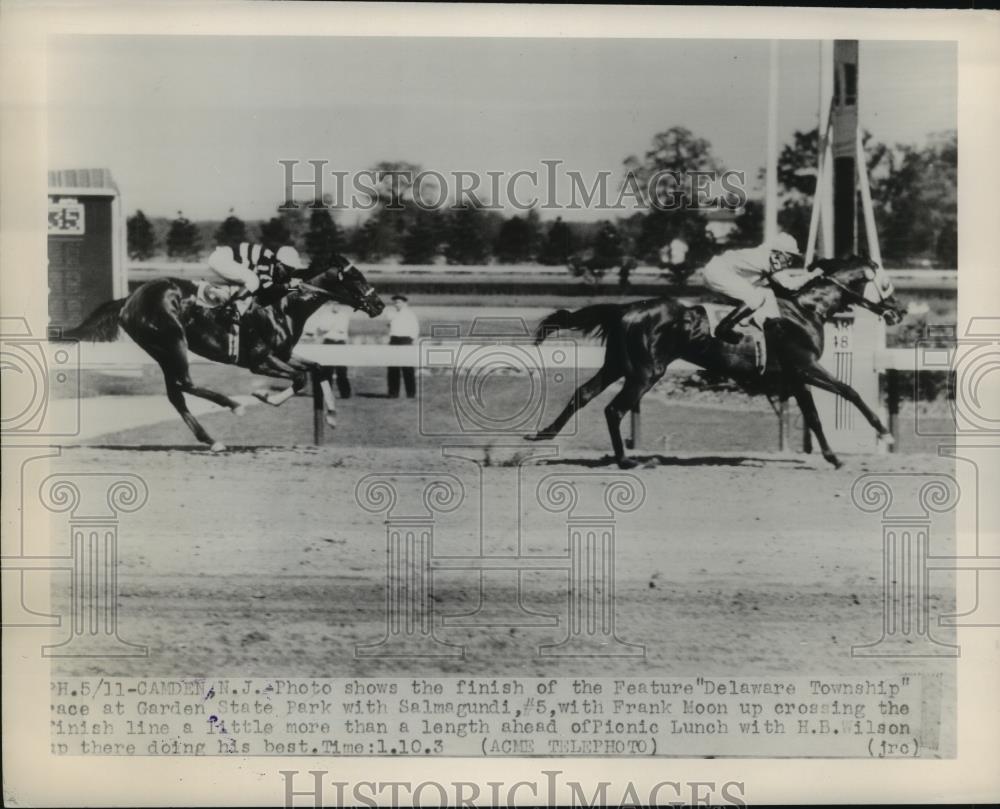 1948 Press Photo Delaware Township race Frank Moon on Salmagundi wins - Historic Images