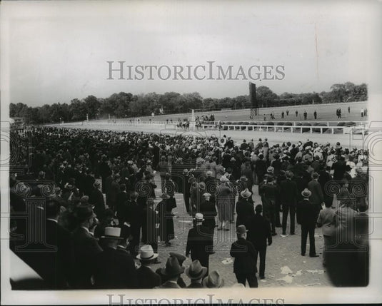 1938 Press Photo "Red Pepper" Win Dixie Handicap at Pimlico Track in Record Time - Historic Images