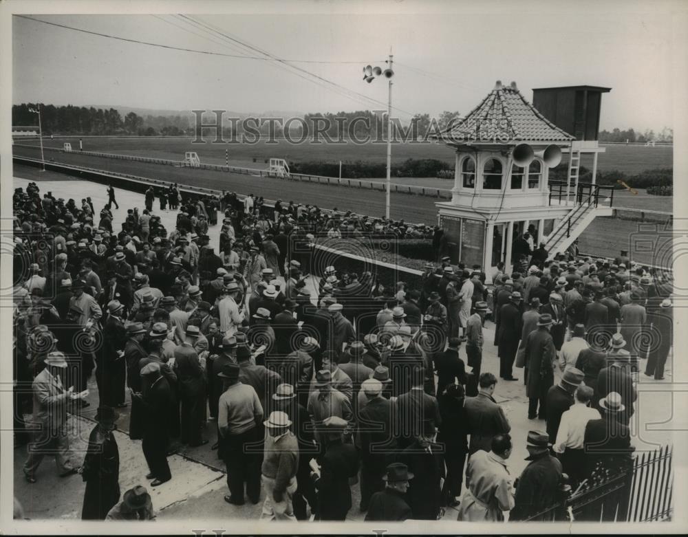 1936 Press Photo Crowd That Attended the Open of Fall Meet at Havre De Grace - Historic Images