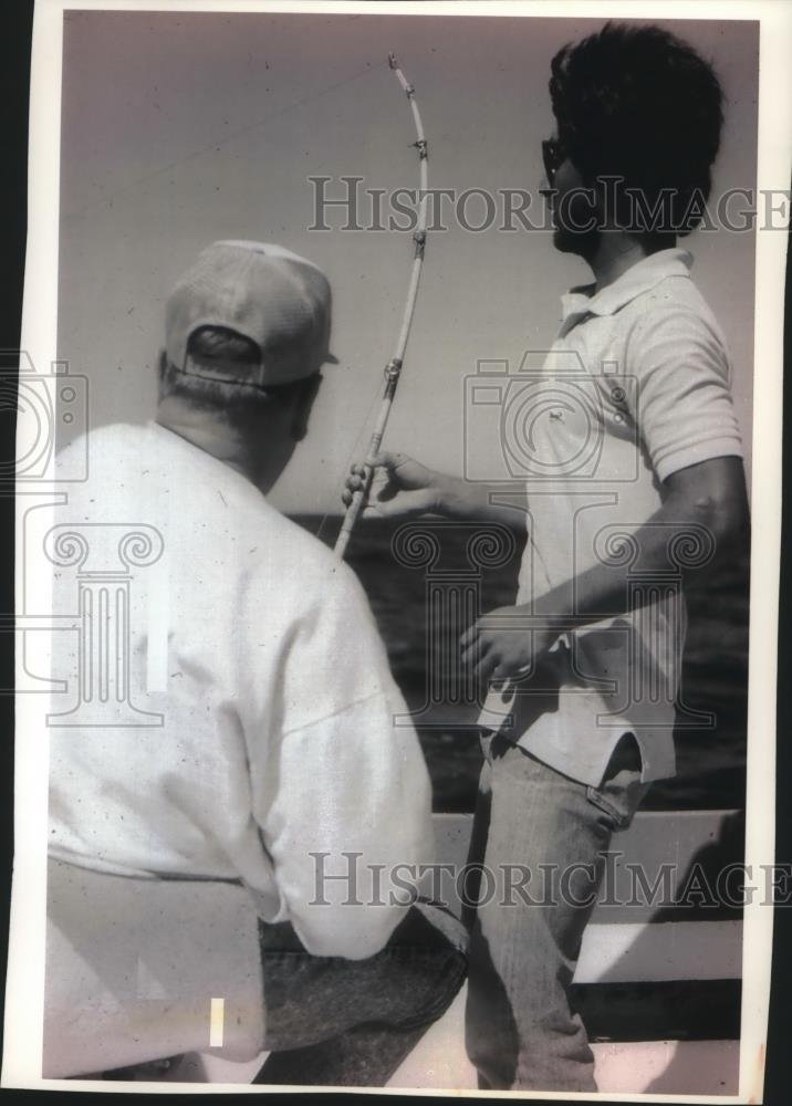 1994 Press Photo Wisconsin&#39;s Wayne Huebner on a fishing trip in Mexico - Historic Images