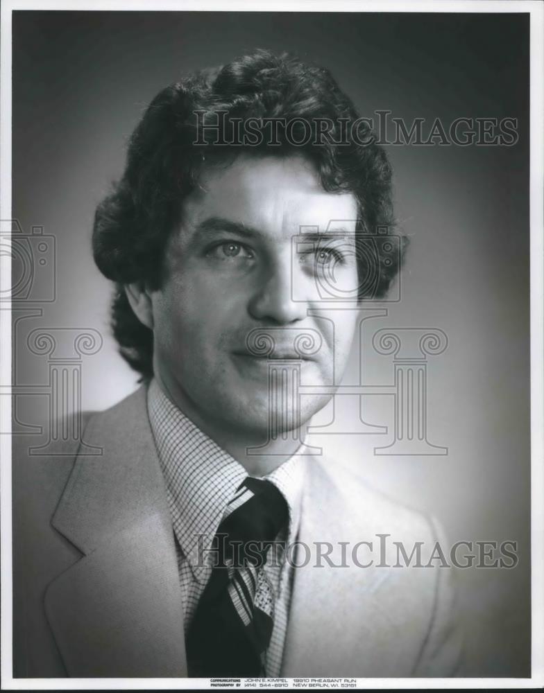 1979 Press Photo Tom Hauff, new head of WISN-TV news department, Wisconsin. - Historic Images