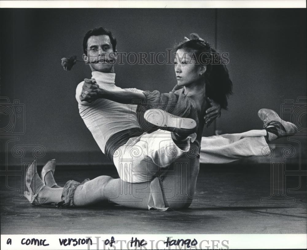 1983 Press Photo Ririe-Woodbury Dance Co. performs at Rainbow Summer, Milwaukee - Historic Images