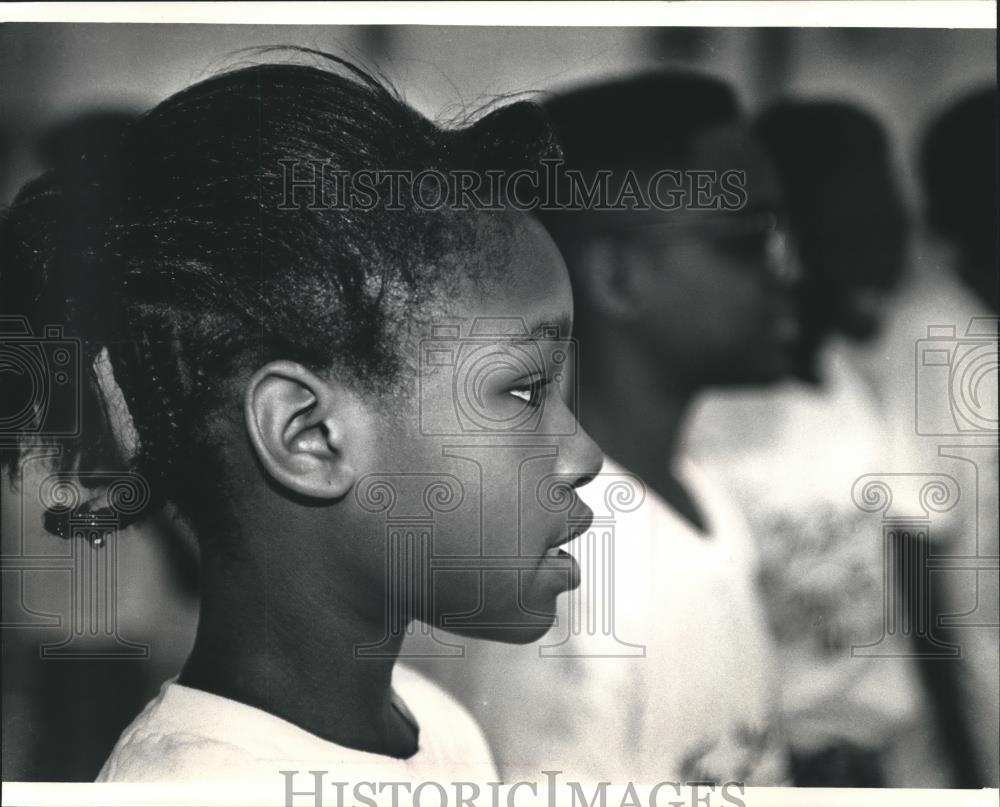 1992 Press Photo Wisconsin student Jamequa Harris prepares for a rehearsal - Historic Images