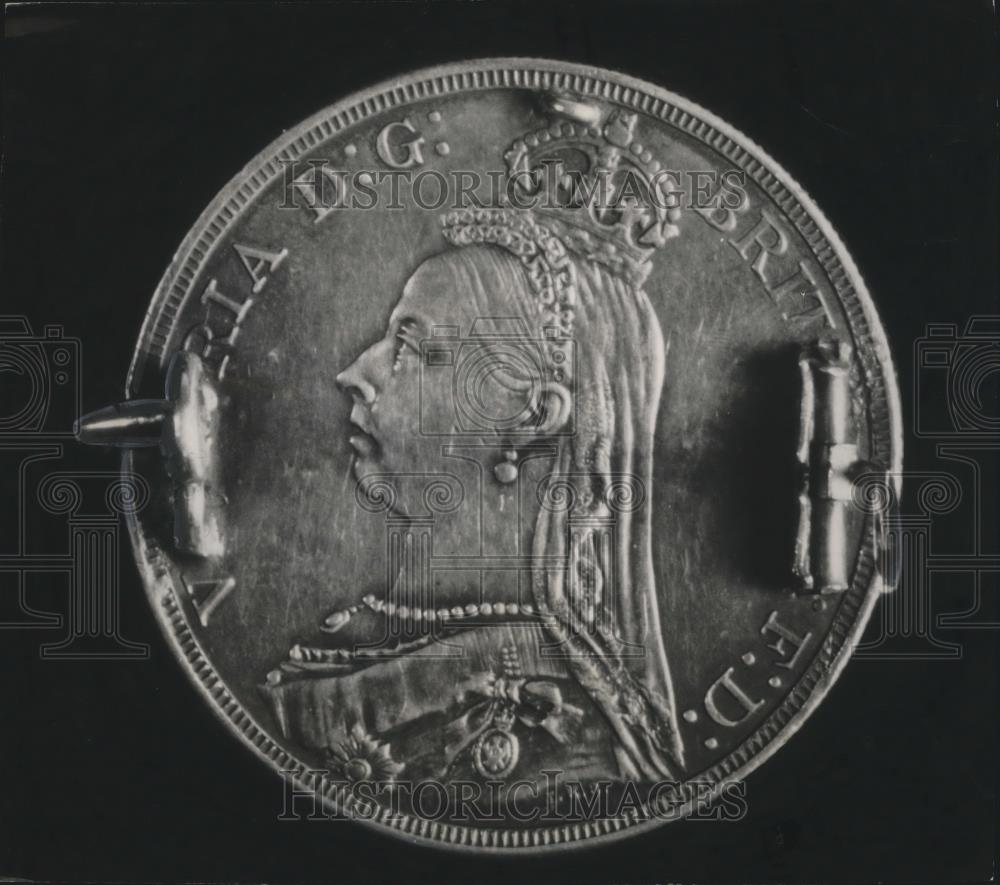 Press Photo British Coin - mjb53054 - Historic Images