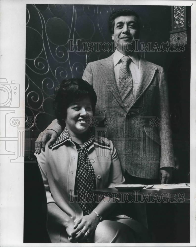 1977 Press Photo Frank and Juanita Monreal, owners of El Matador South Milwaukee - Historic Images