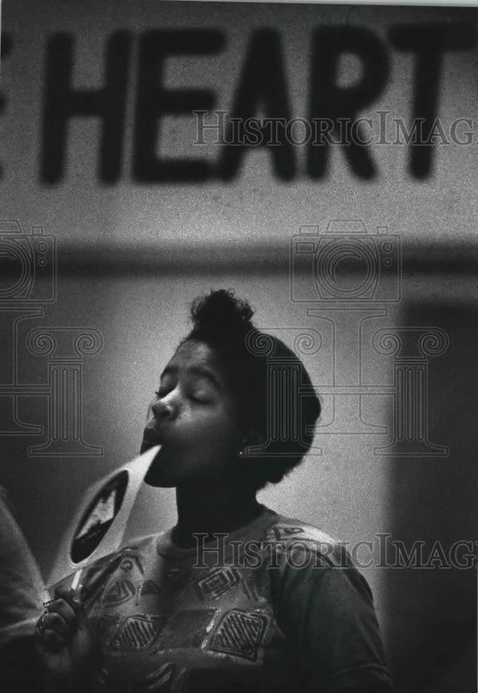 1991 Press Photo Tameka Davis in Math Olympics Finale in Milwaukee, Wisconsin - Historic Images