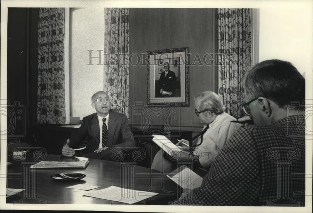 1984 Press Photo Lawrence J. Korb Speaks of the US Defense Buildup - mja36342 - Historic Images