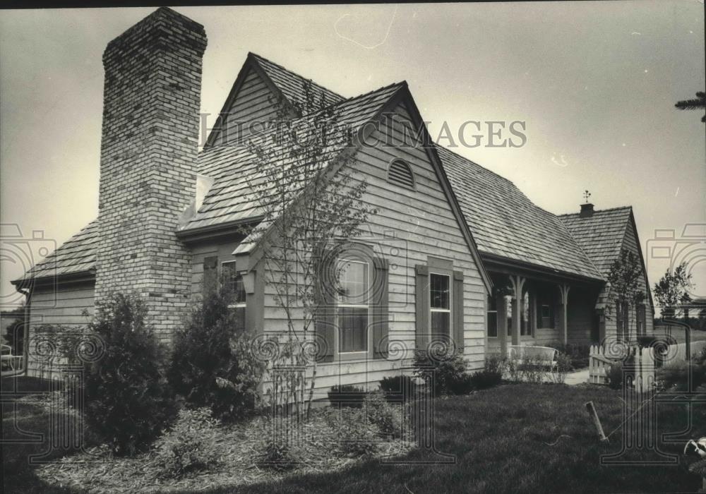 1986 Press Photo Kings Way Cape Cod, Winner of Parade of Homes, New Berlin - Historic Images