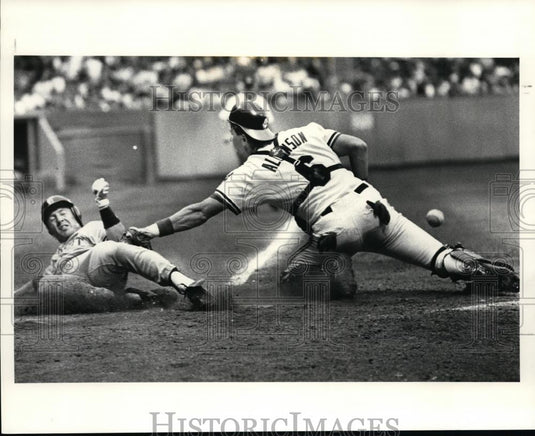 Press Photo Your Out - cvb33945 - Historic Images