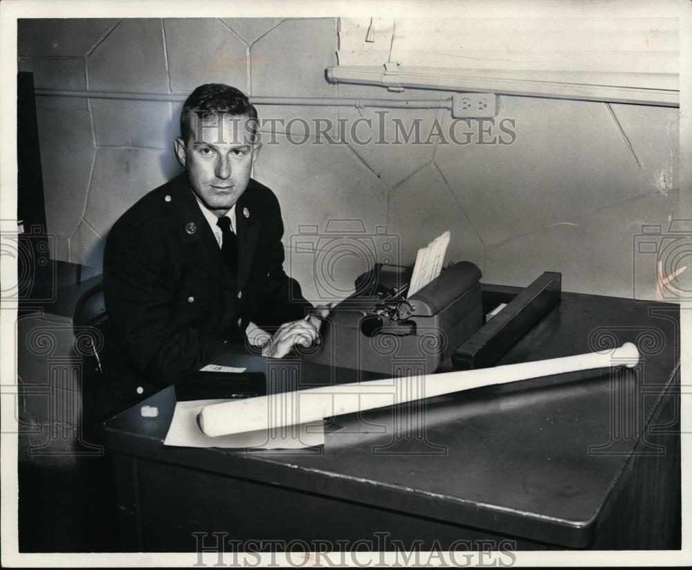 Press Photo Rich Rollen-Minnesota Twins in Army reserve - cvb50656 - Historic Images