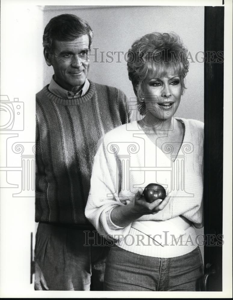 1987 Press Photo Barbara Eden and Don Murray in The Stepford Children. - Historic Images