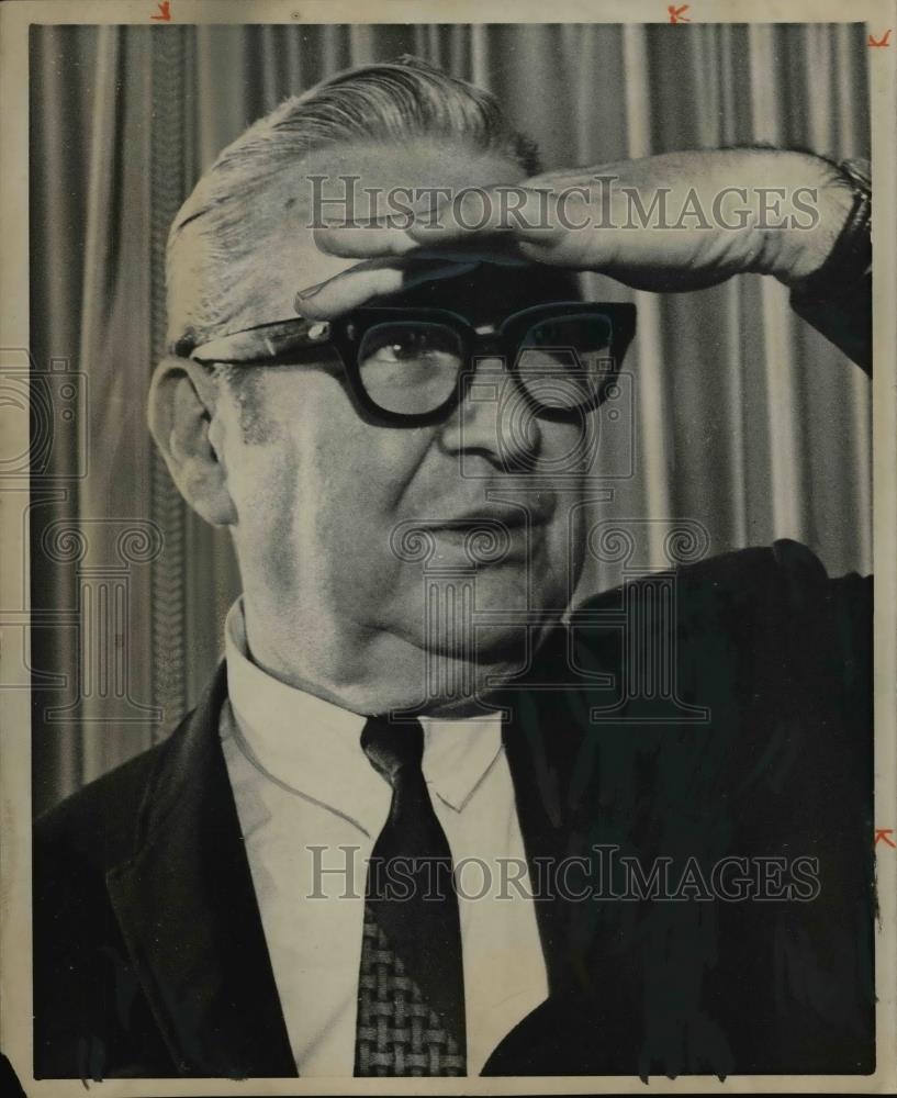 1968 Press Photo Governor James A. Rhodes looks into the future. - cvp83181 - Historic Images