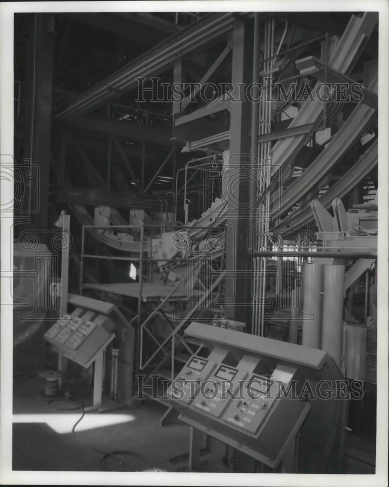 1976 Press Photo Alabama-Birmingham&#39;s Southern Electric Steel casting machine. - Historic Images