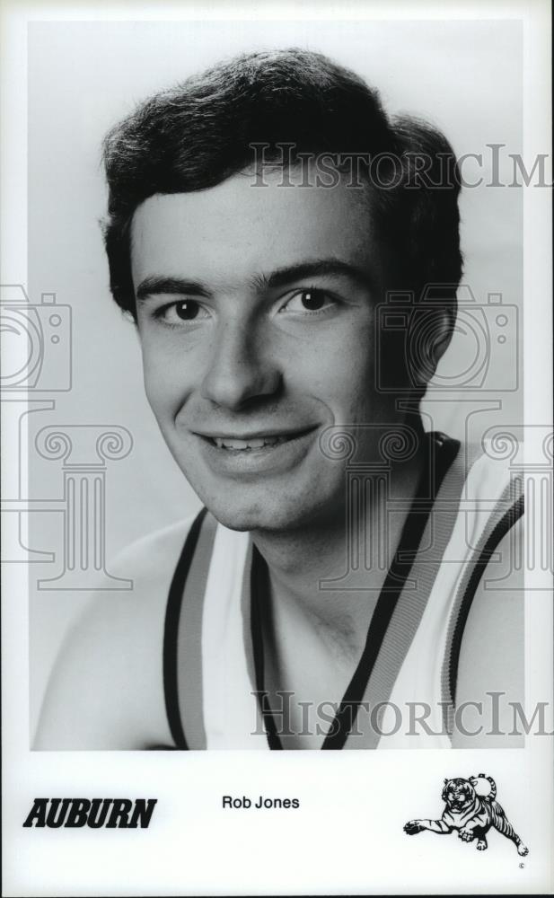 Press Photo Auburn University Tigers 3-Year Basketball Team Player Rob Jones - Historic Images