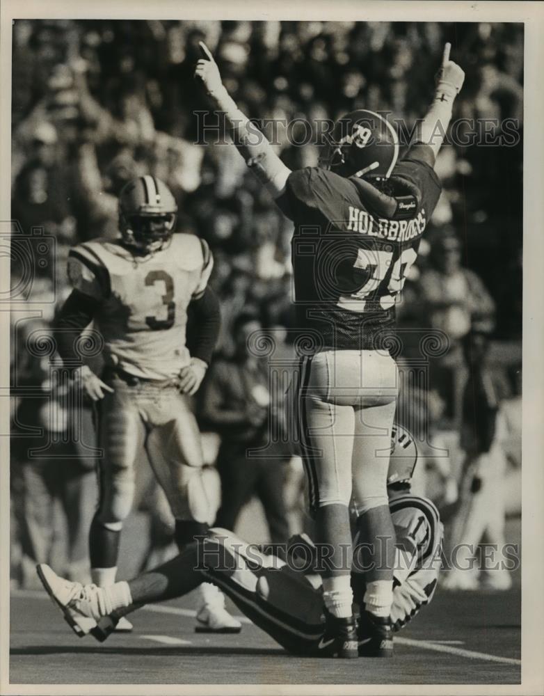 Press Photo Alabama&#39;s Holdbrooks, Louisiana State&#39;s Graves, Windom In Football - Historic Images