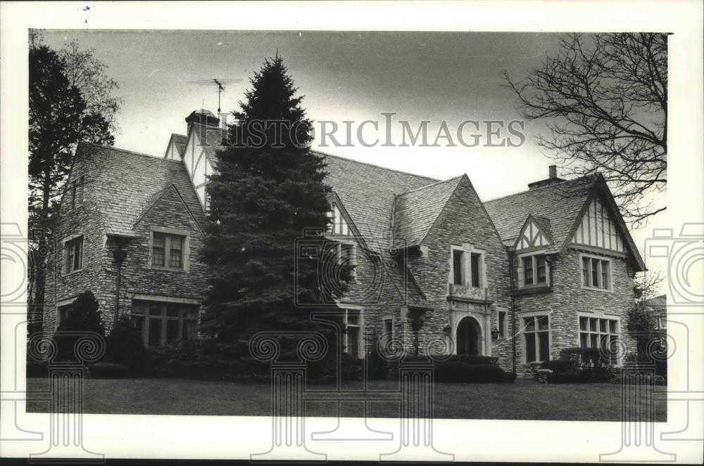 1991 Press Photo Milwaukee Friends of Ballet Tour of Homes - mjb53790 - Historic Images