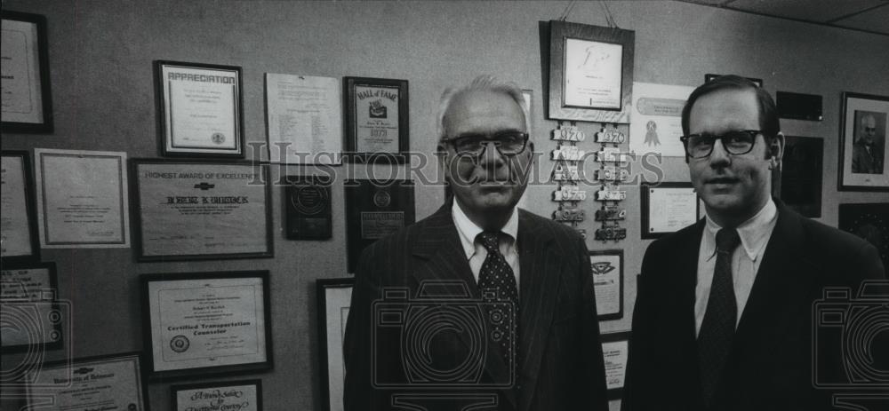 1978 Press Photo President of Hall Chevrolet Co., Robert Hall and Son Andy - Historic Images