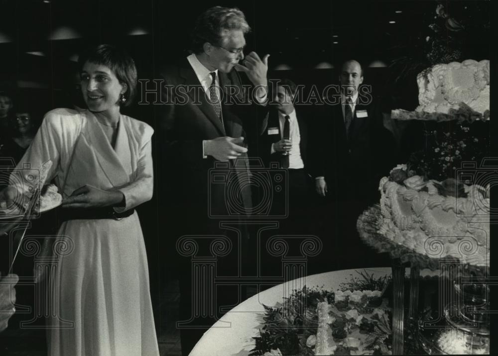 1990 Press Photo Milwaukee Mayor John O. Norquist with his wife - mjb56200 - Historic Images