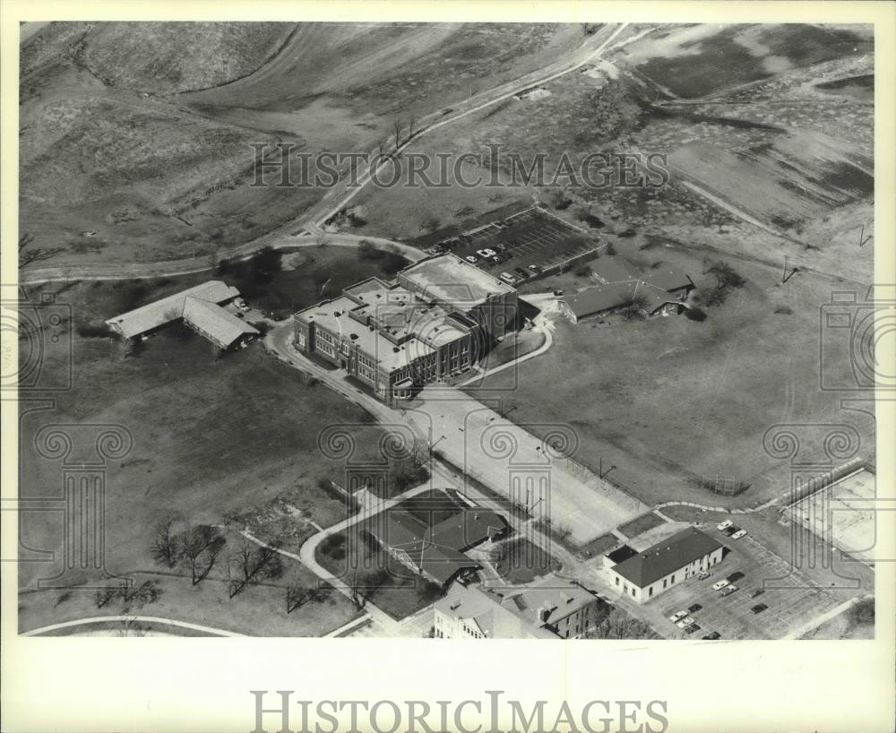1981 Press Photo Aerial view Children&#39;s Home Center Milwaukee County. - Historic Images