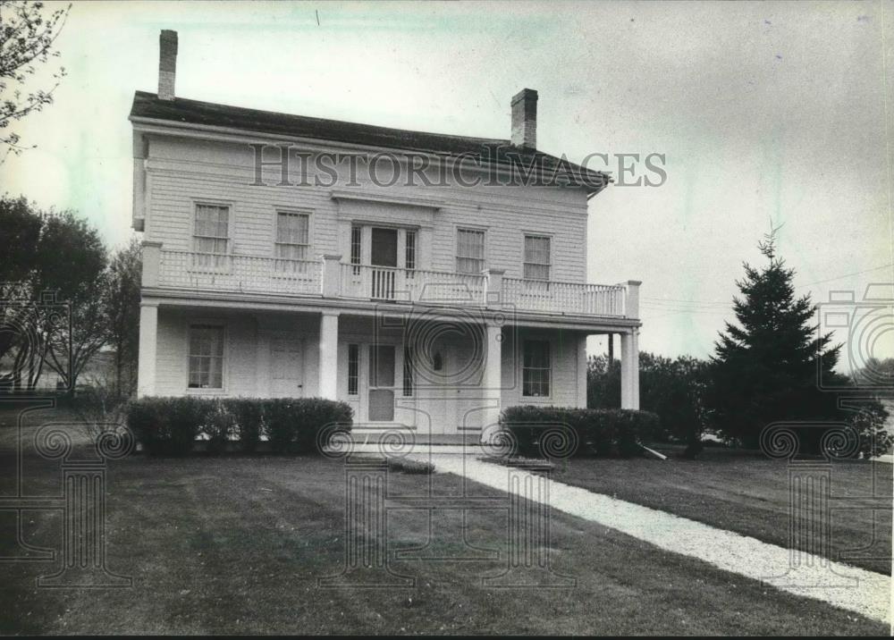 1981 Press Photo Outside view of Hawks Inn Historical Society - mjb61032 - Historic Images