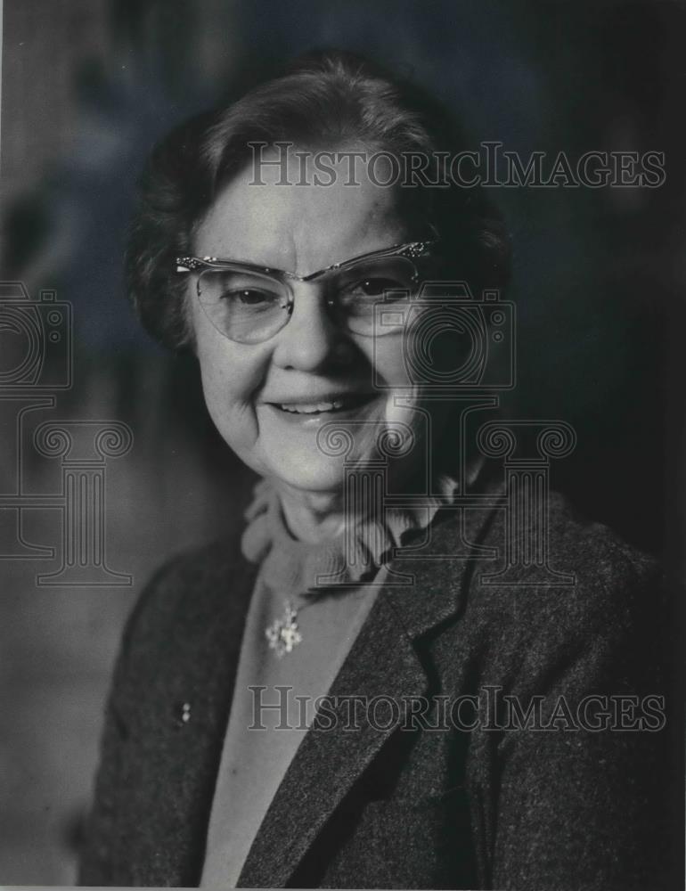 1986 Press Photo Sister Mary O&#39;Dowd, Ronald McDonald House director, Milwaukee. - Historic Images