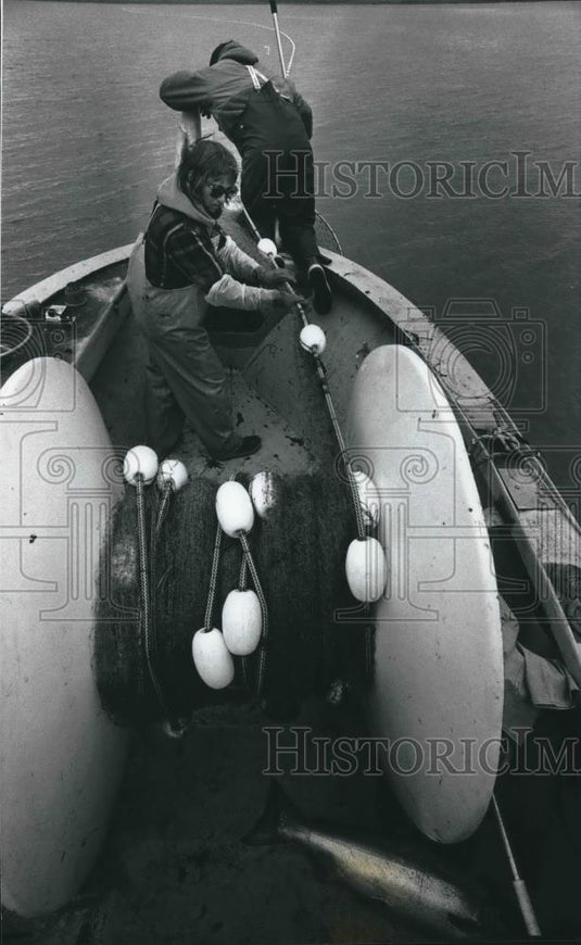 1990 Press Photo Tom and Anna Copeland, fishing on Copper River Delta - Historic Images