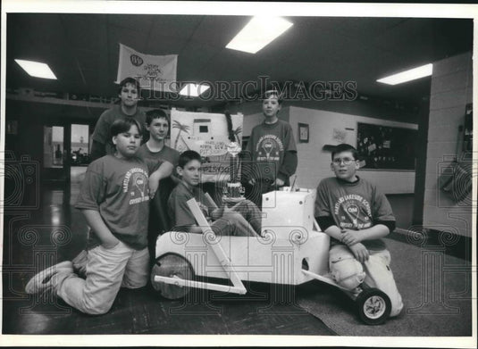 1993 Press Photo Hartland, Wisconsin students to compete in Odyssey of the Mind - Historic Images