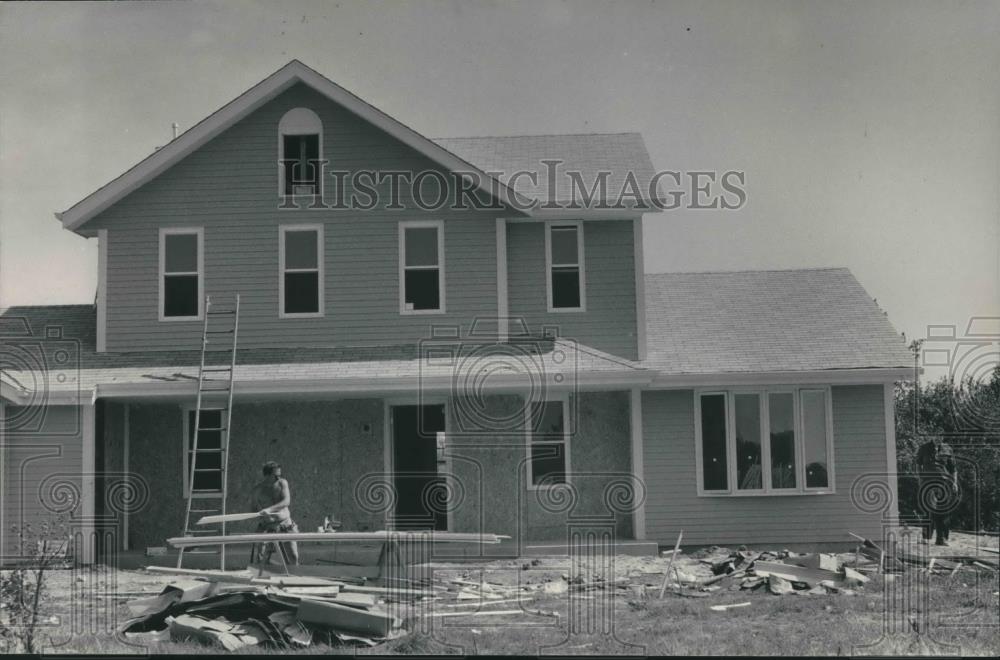 1985 Press Photo New Home Construction, Huntington Park, Mequon, Wisconsin - Historic Images
