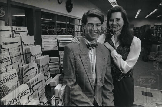 1994 Press Photo Milwaukee Sentinel contest winners, Neal Radke and Jill Giencke - Historic Images