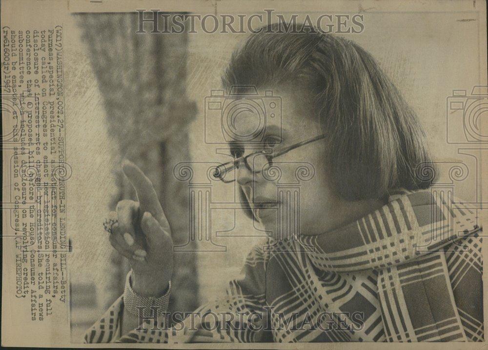 1967 Press Photo Betty Furness Consumer Advocate - RRV53037 - Historic Images